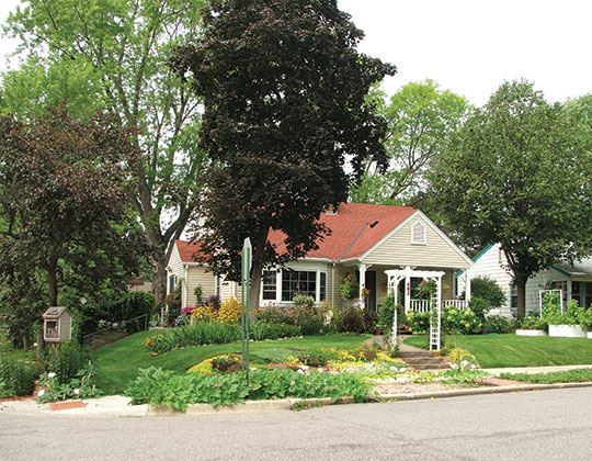 Pat and Bob Stacken, 402 13th Avenue North 